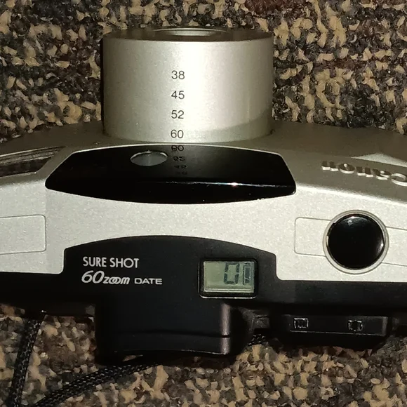 Canon Sure Shot 60 Zoom Camera - Picture 3 of 3